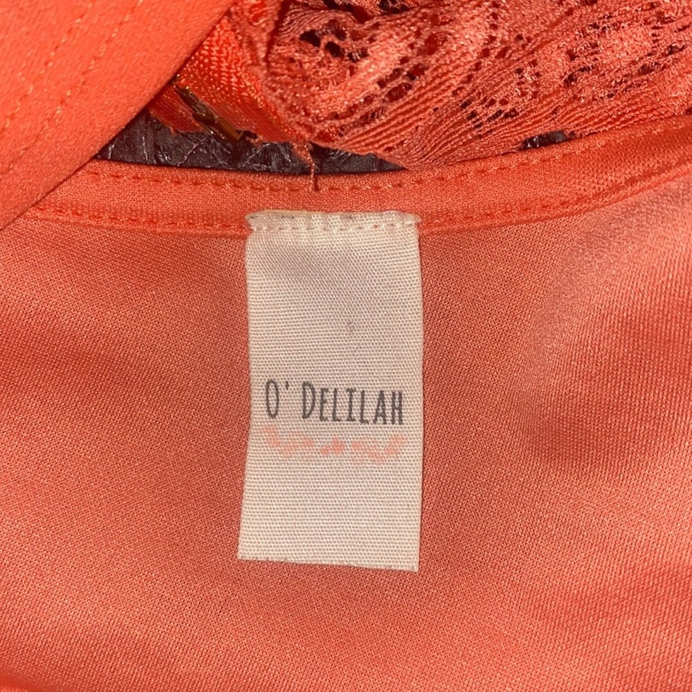 🧡 Lace Racerback Tank - Picture 5 of 6